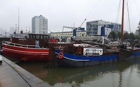 Boat-Apartment Rotterdam Fokkelina